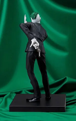 Фигурка Джокера — DC Comics New 52 Kotobukiya ARTFX Joker