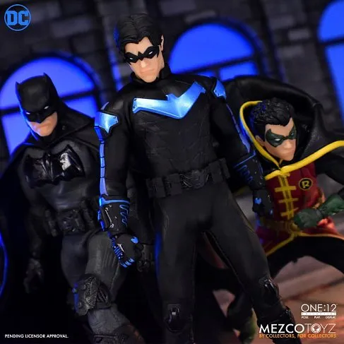 Фигурка Nightwing — Mezco One 12 Collective