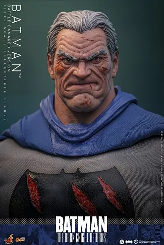 Фигурка Batman Battle Damaged Version — Hot Toys CMS031 Dark Knight Returns 1/6