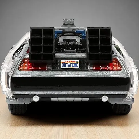 Модель ДеЛориан — Back to the Future Die-Cast Time Machine 1/24