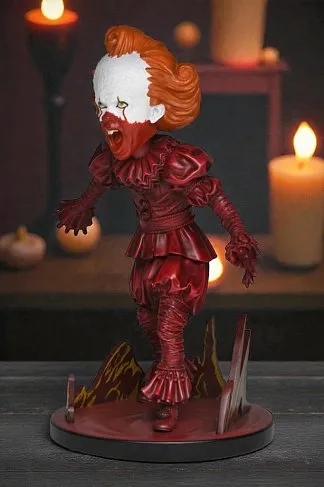 Башкотряс Пеннивайз — Neca IT Welcome to Derry Pennywise Bloody Head Knocker