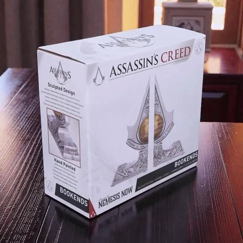 Статуэтка Apple of Eden — Nemesis Now Assassins Creed Bookends