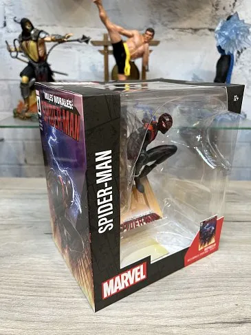 Фигурка Miles Morales Spider-Man №1 — McFarlane Toys 1/10 Posed Figure w Scene BD