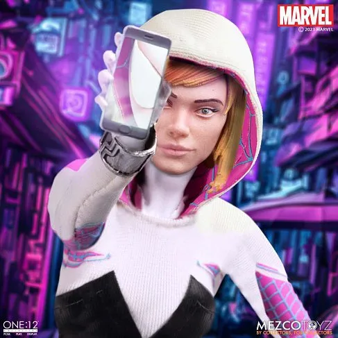 Фигурка Ghost-Spider — Mezco One 12 Collective