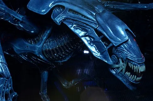 Фигурка Королева Чужих — Neca Aliens Xenomorph Queen Ultra Deluxe Boxed Figure