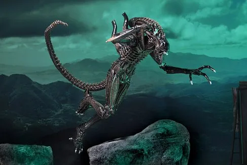 Фигурка Чужого — Neca Aliens Ultimate Alien Warrior Brown