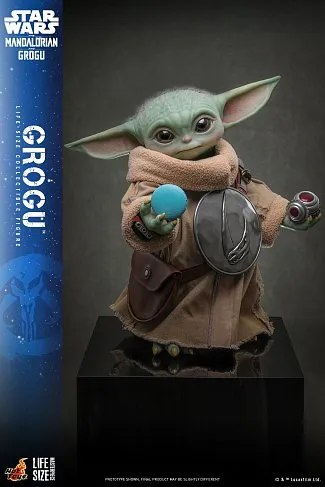 Фигурка Грогу 38 см — Hot Toys LMS016: The Mandalorian and Grogu 1/1