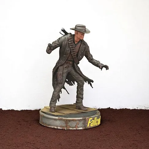 Фигурка Fallout TV Ghoul — Dark Horse Statue