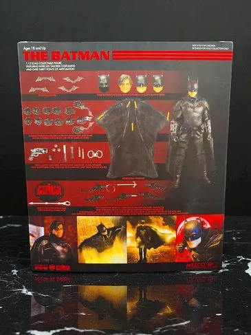 Фигурка The Batman 2022 — Mezco One:12 Collective