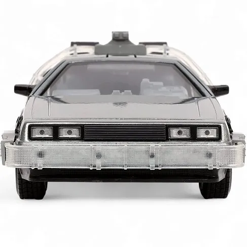 Модель ДеЛориан — Back to the Future Die-Cast Time Machine 1/24
