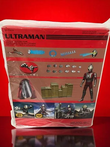 Фигурка Ultraman — Mezco One 12 Collective