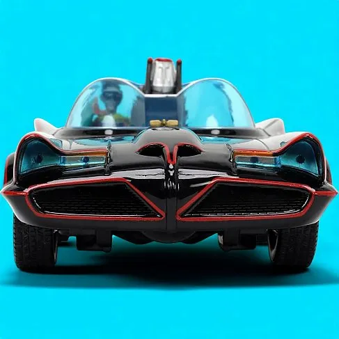 Модель Бэтмобиля — Batman TV Series 1966 Diecast Model 1/24 Batmobile w figure
