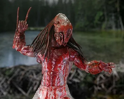 Фигурка Feral Predator Bear Blood — Neca Prey Figure