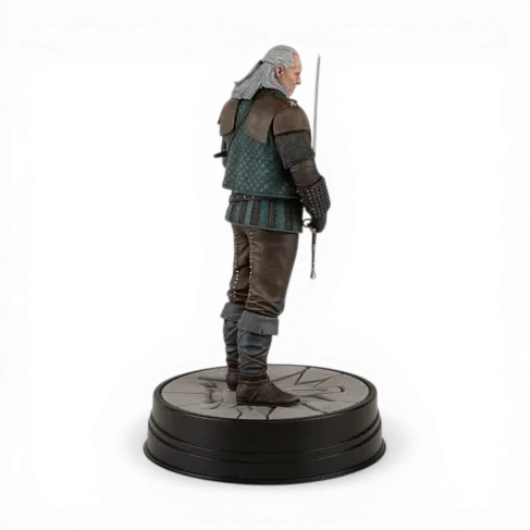 Фигурка Весемира — Dark Horse The Witcher 3 Vesemir