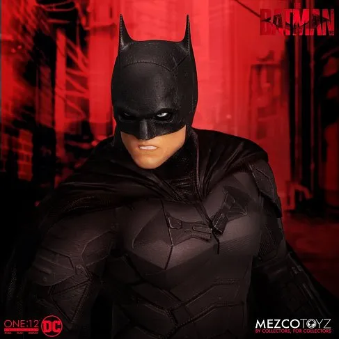 Фигурка The Batman 2022 — Mezco One:12 Collective