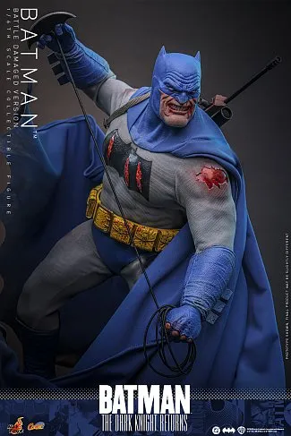 Фигурка Batman Battle Damaged Version — Hot Toys CMS031 Dark Knight Returns 1/6