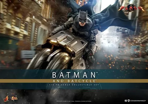 Фигурка Бэтмен — Hot Toys MMS705 The Flash Batman and Batcycle Set 1/6