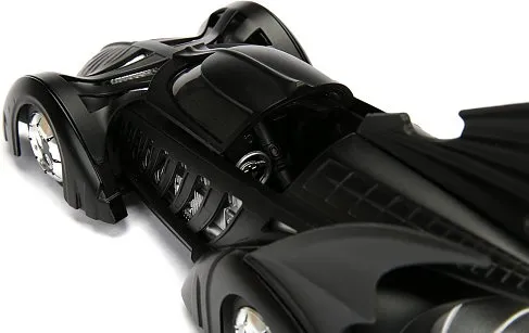 Модель Бэтмобиля — Batman Forever Diecast Model 1/24 Batmobile w figure