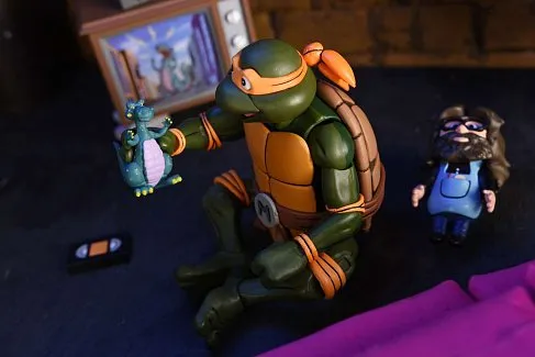 Фигурка Michelangelo VHS — Neca Teenage Mutant Ninja Turtles Cartoon Ultimate