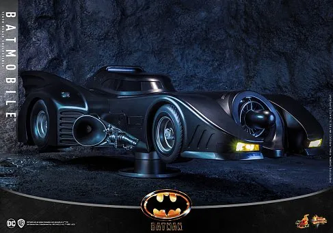 Модель Бэтмобиль — Hot Toys MMS694 Batmobile 1989 1/6