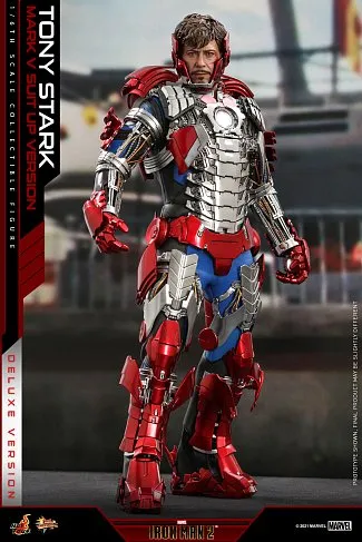 Фигурка Iron Man — Hot Toys MMS600 Tony Stark Mark V Suit up Deluxe 1/6