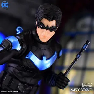Фигурка Nightwing — Mezco One 12 Collective