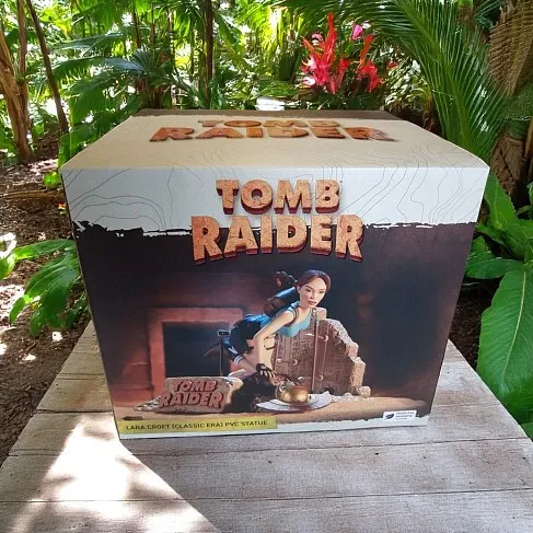 Фигурка Tomb Rider Lara Croft Classic Era — Dark Horse PVC Statue