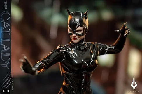 Фигурка Batman Returns Catwoman — Eternal Toys ETX10 1/6