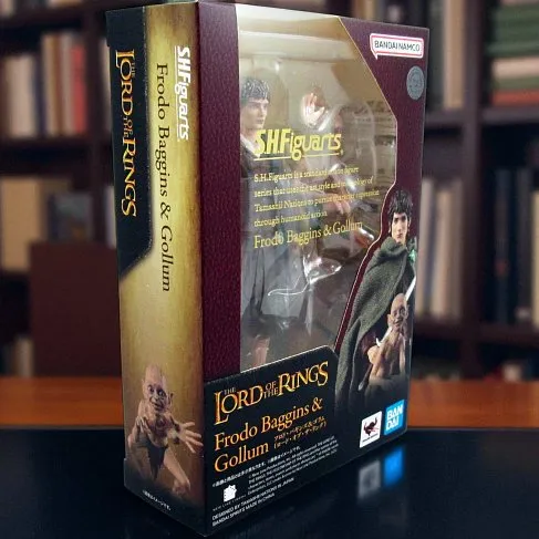Фигурка Lord of the Rings Frodo Baggins with Gollum — Bandai SHFiguarts