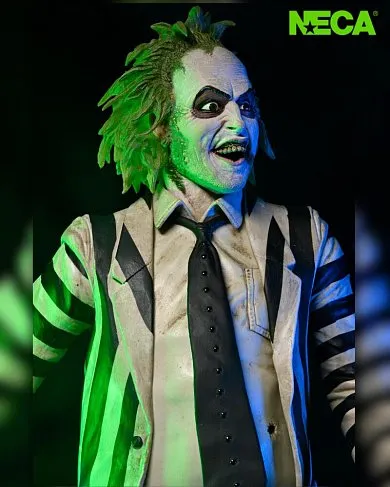 Фигурка Beetlejuice 1988 Stripe Suit — Neca Talking 1/4 Figure