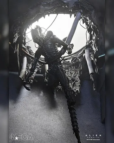 Фигурка Alien Romulus Xenomorph XX121 Deluxe Suspended Lab — Neca Ultimate Figure