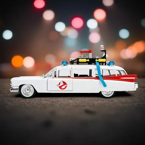 Модель Ecto-1 — Ghostbusters Diecast Model 1/24 1959 Cadillac