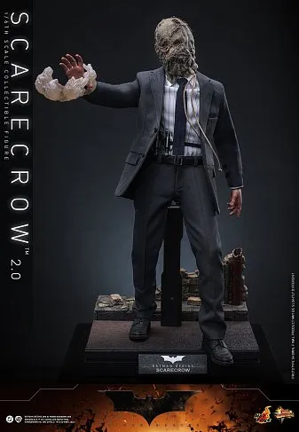 Фигурка Scarecrow 2.0 — Hot Toys MMS801 Batman Begins 1/6