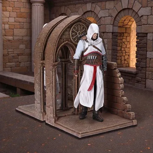 Статуэтка Altair and Ezio — Nemesis Now Assassins Creed Bookends