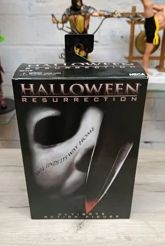 Фигурка Майкл Майерс — Neca Halloween Resurrection Michael Myers Ultimate BD