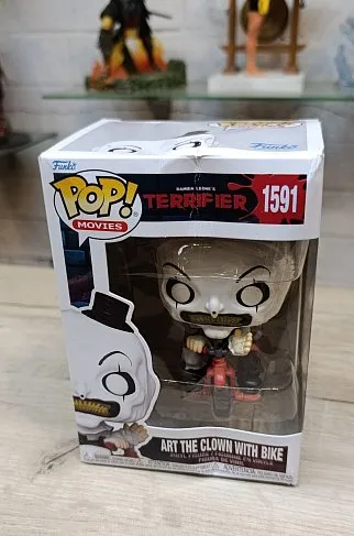 Фигурка Ужасающий — Terrifier Art the Clown with Bike Funko Pop! Vinyl 1591 BD