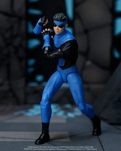 Фигурки Неуязвимый — Invincible With Kid Omni Man & Conquest Limited Action Figure Set