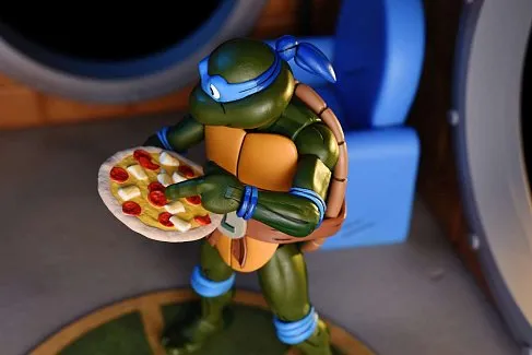 Фигурка Leonardo VHS — Neca Teenage Mutant Ninja Turtles Cartoon Ultimate