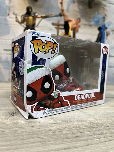 Фигурка Deadpool — Marvel Holiday Funko Pop! Vinyl 1442 BD