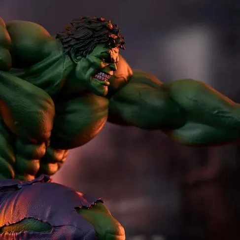 Фигурка Халк — Marvel Hulk Classic Deluxe Gallery Diorama