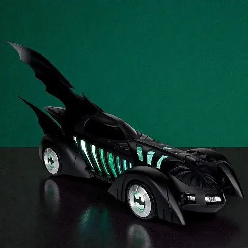 Модель Batmobile — McFarlane Toys Batman Forever and Alfred Vehicle Gold Label