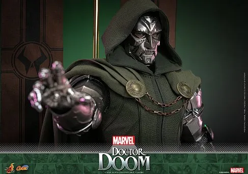 Фигурка Doctor Doom — Hot Toys CMS022 Marvel Comics 1/6