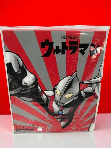 Фигурка Ultraman — Mezco One 12 Collective