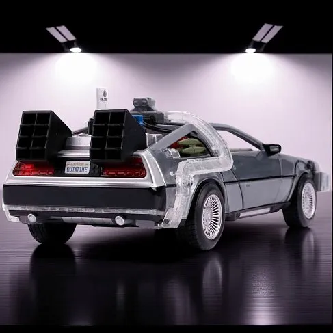 Модель ДеЛориан — Back to the Future 2 Die-Cast Time Machine 1/24