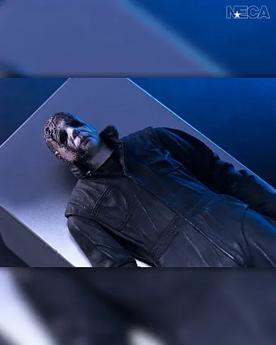 Фигурка Майкл Майерс — Neca Halloween Resurrection Michael Myers Ultimate