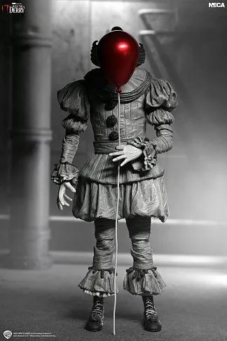 Фигурка Pennywise Black White — Neca Ultimate IT Welcome to Derry  Figure