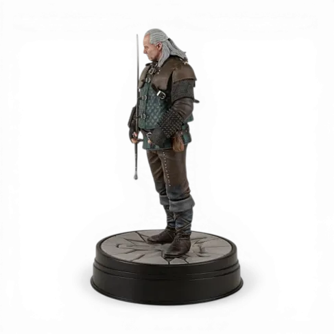 Фигурка Весемира — Dark Horse The Witcher 3 Vesemir