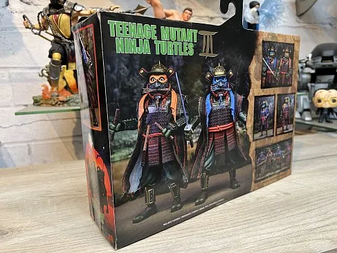 Фигурки Leonardo and Michelangelo — Neca Teenage Mutant Ninja Turtles Movie 3 BD
