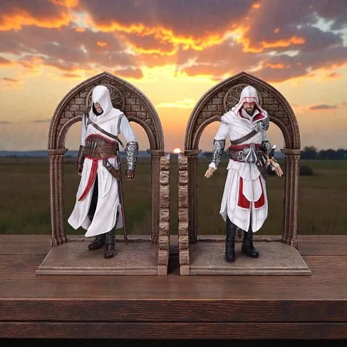 Статуэтка Altair and Ezio — Nemesis Now Assassins Creed Bookends