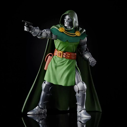Фигурка Fantastic Four Dr Doom — Hasbro Marvel Legends Vintage
